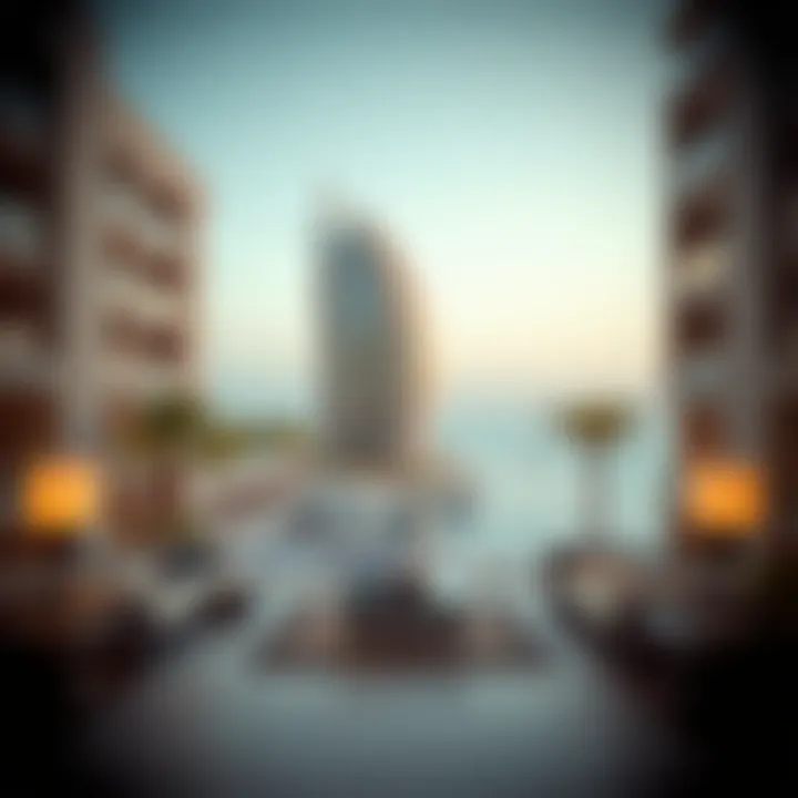 An In-Depth Exploration of Shoreline Apartments in Palm Jumeirah Introduction