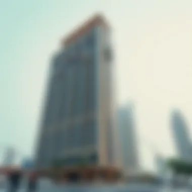 Notable Exploring Al Khazna Tower on Al Najda Street Notable Exploring Al Khazna Tower on Al Najda Street